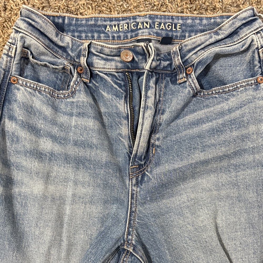 American Eagle Outfitters Women's Light Blue High Rise Jeans